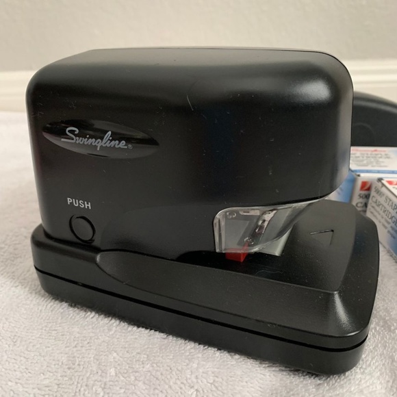 Swingline Office Swingline Electric Stapler 6908 High Volume 30